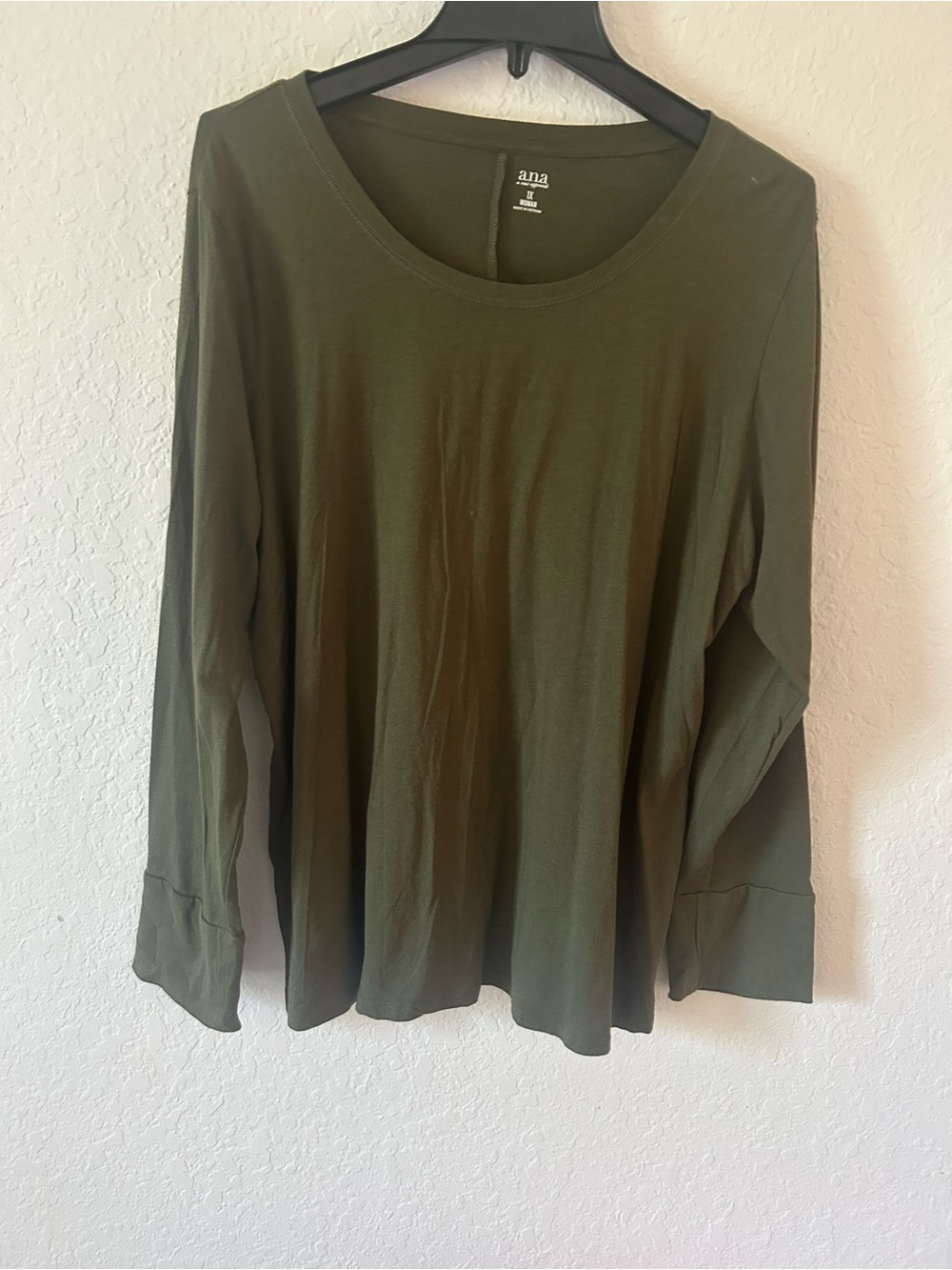 a.n.a Olive Green Long-Sleeve Scoop Neck Top